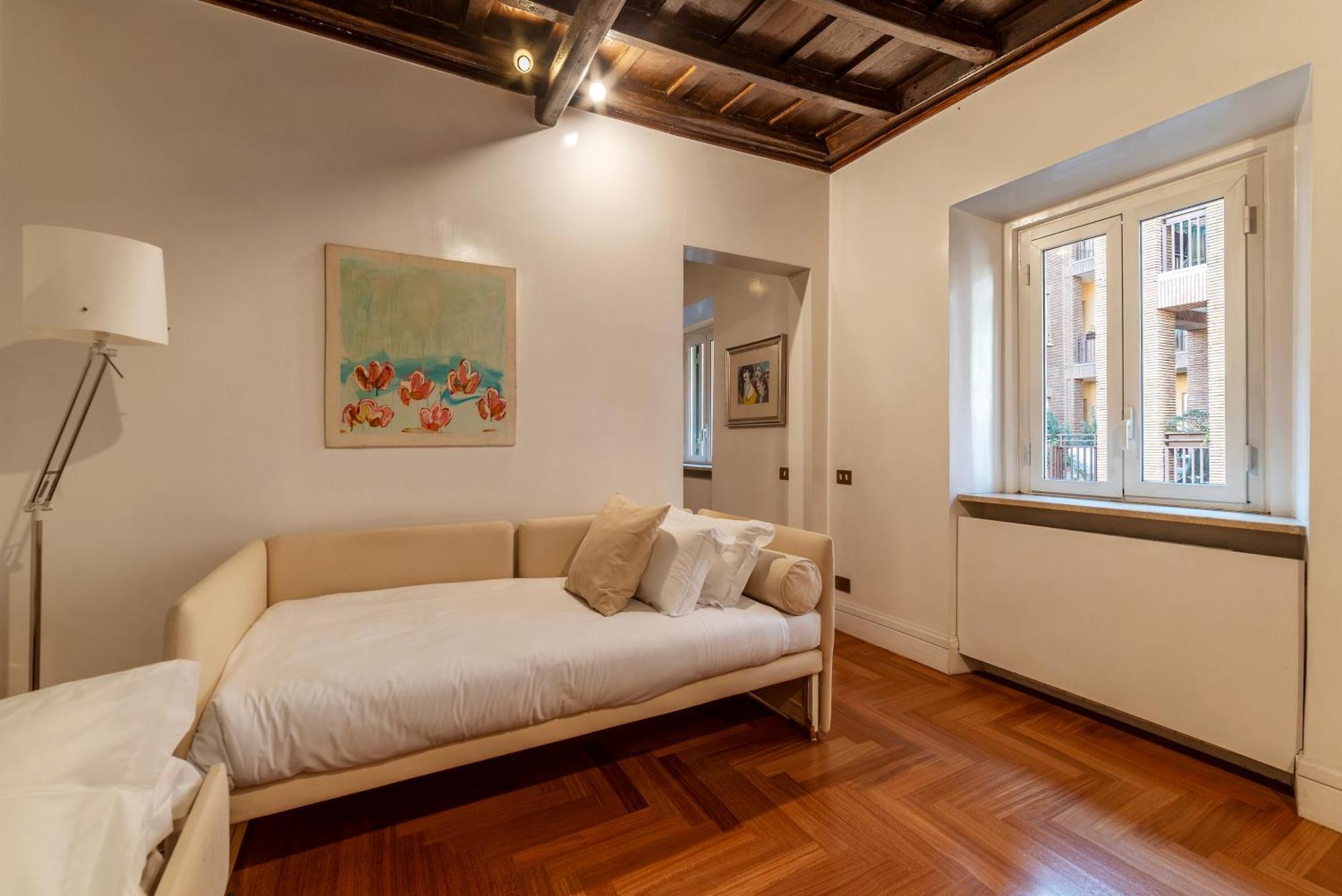 Frezza 39b - Fromehometorome Apartment