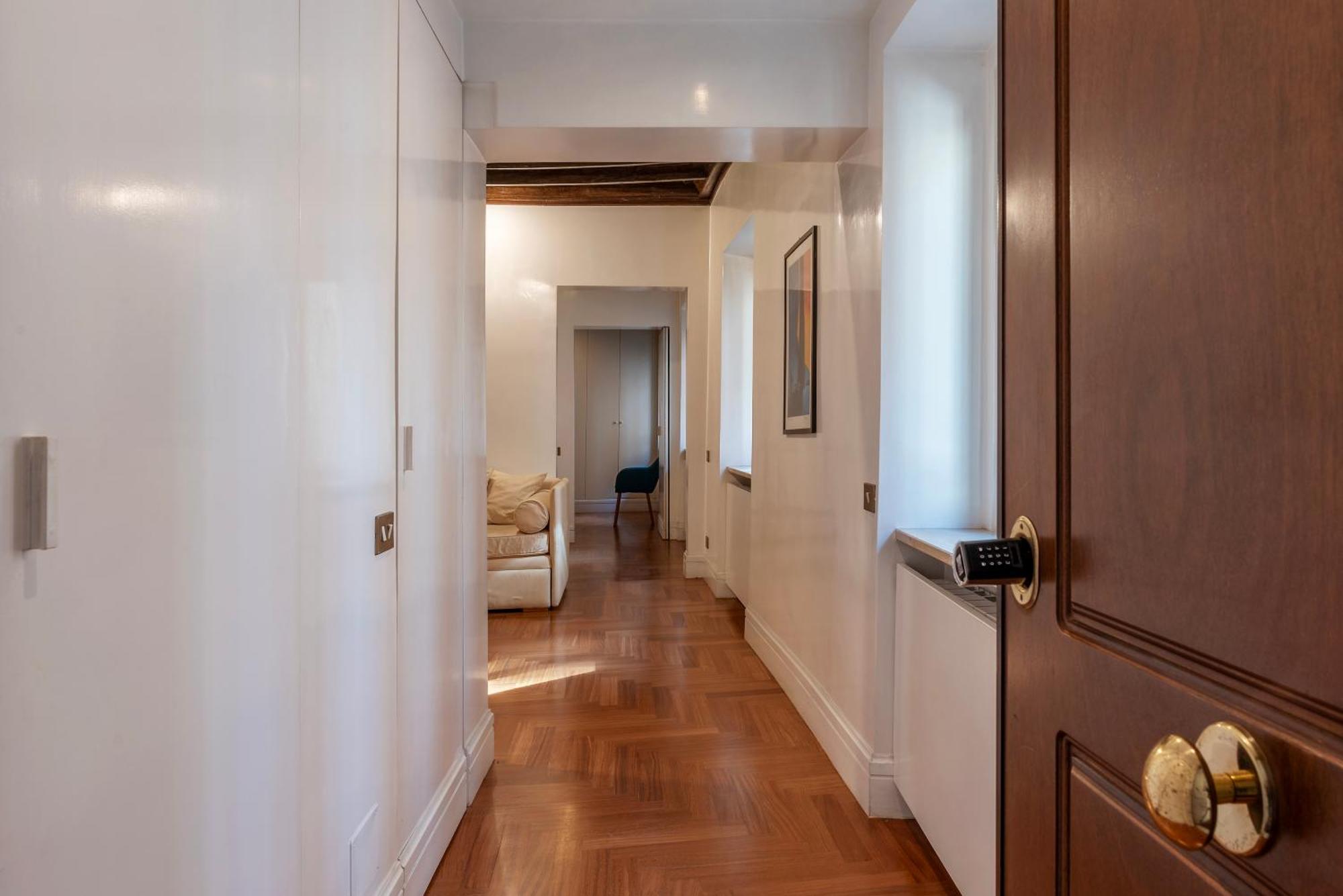 Apartment Frezza 39b - Fromehometorome *