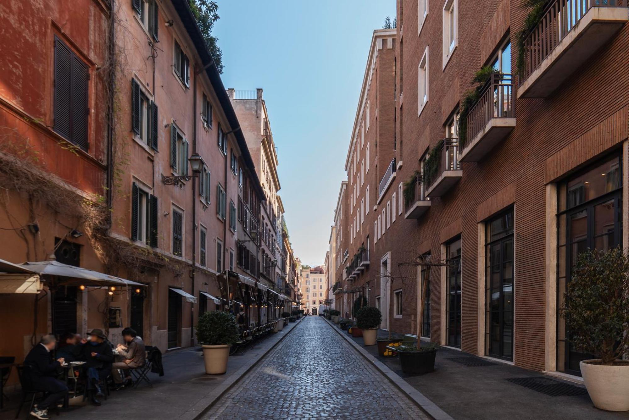Frezza 39b - Fromehometorome Apartment *